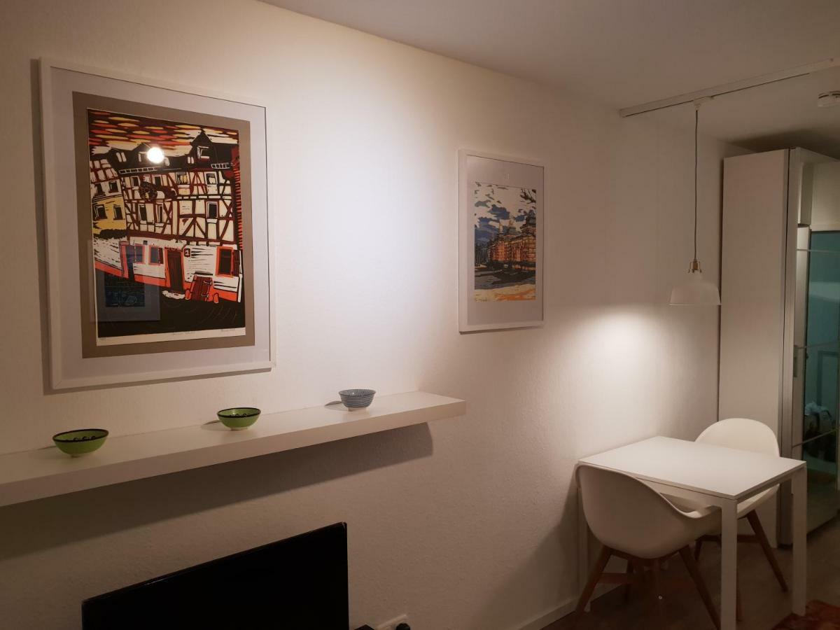 Studio Apartment In Zentraler Lage Mayence Extérieur photo